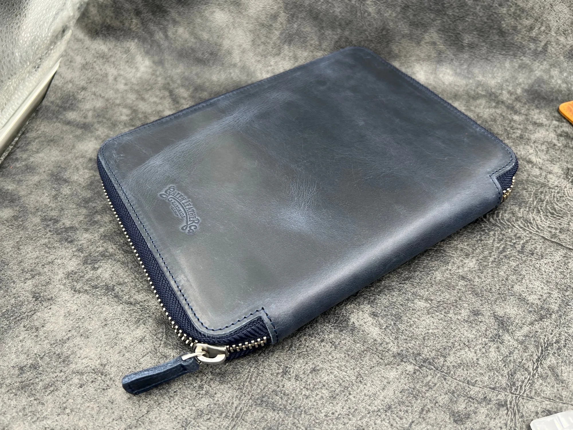 Leather Zippered 20 Slots Pen Case - Crazy Horse Navy Blue