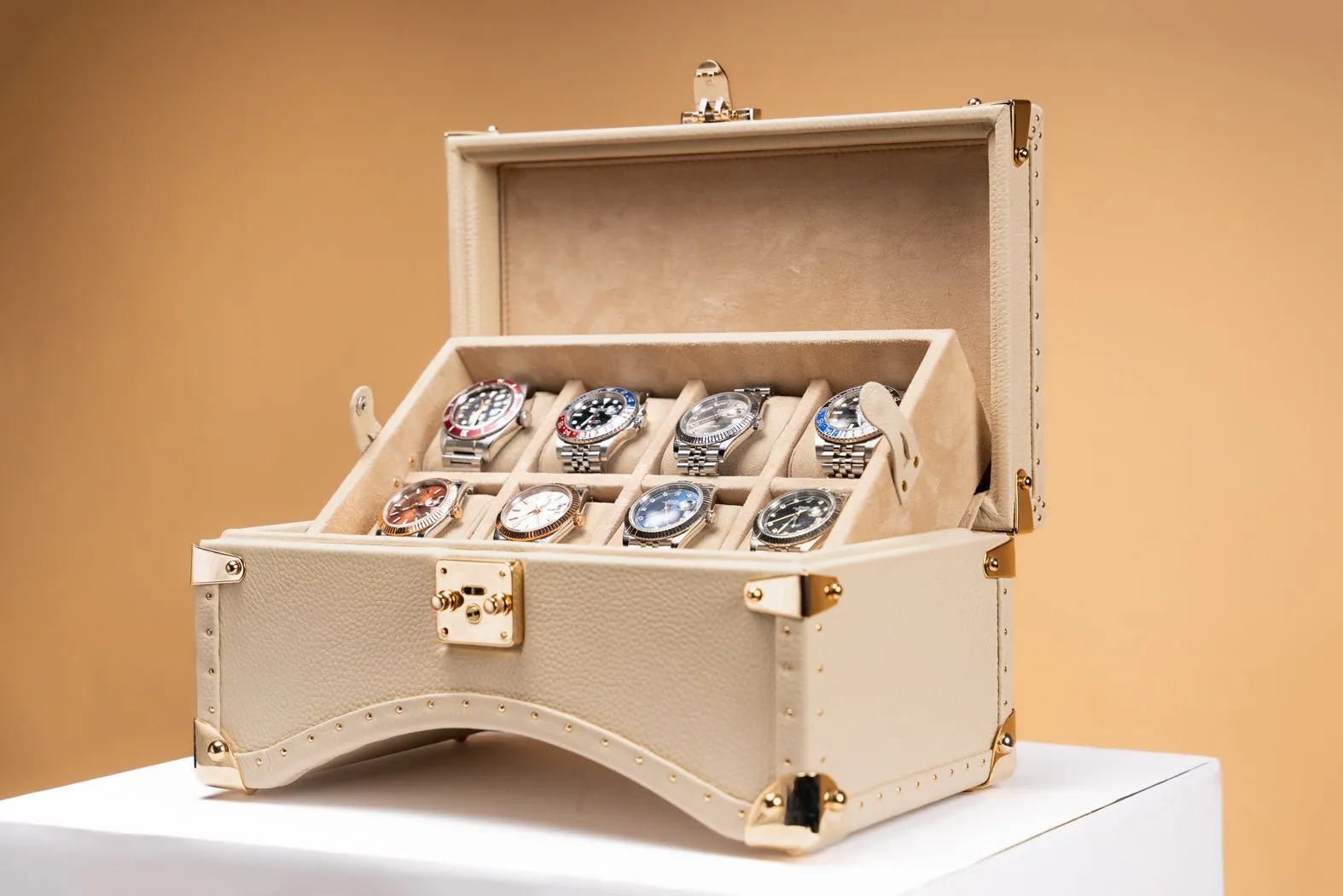 Petra Oval Watch Case - Togo Light Cream