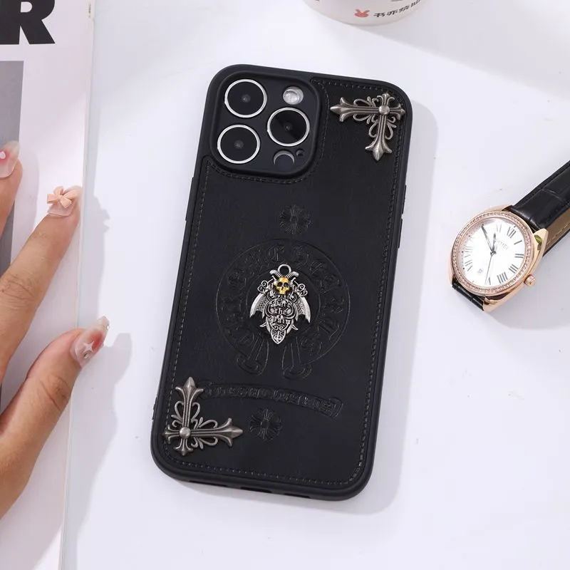 PU Leather Texture Skull Personality Trend Chrome Heart Phone Case For iPhone